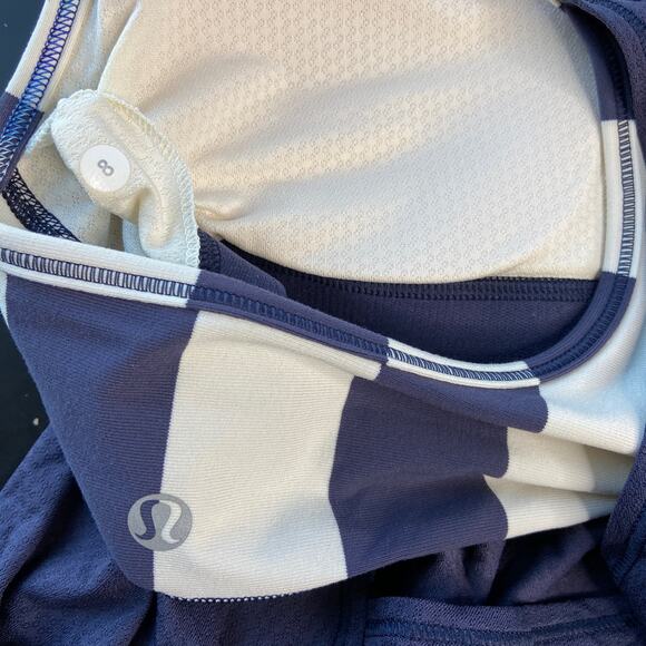 Lululemon No Limits Tank Cadet Blue Steep Stripe - Women's Size 8 - Picture 4 of 5